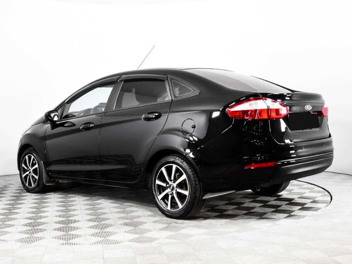 Ford Fiesta с пробегом — 2016 год. Фото: #5