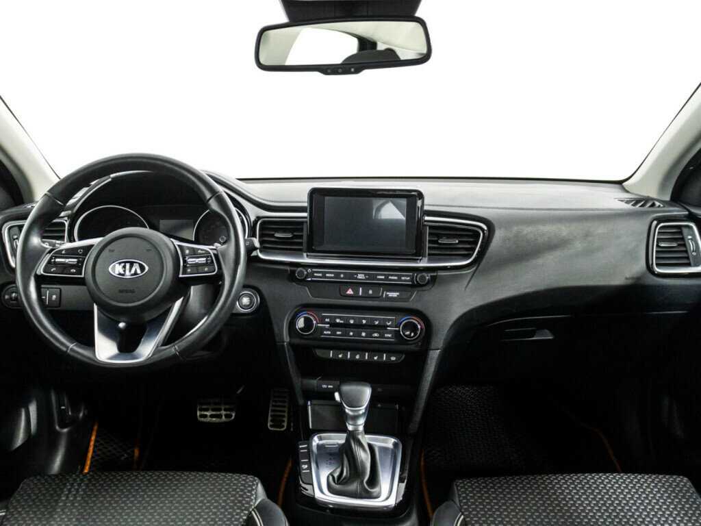 Kia Ceed с пробегом — 2019 год. Фото: #12