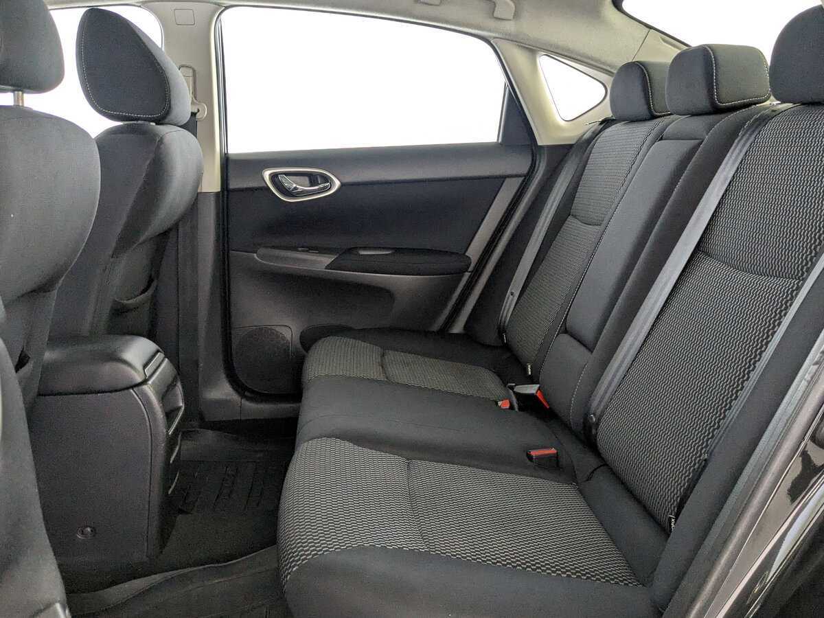Nissan Sentra с пробегом — 2014 год. Фото: #17