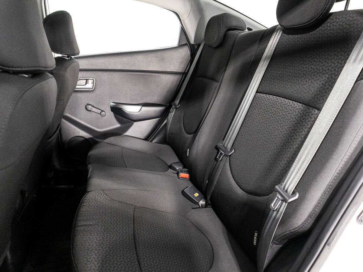 Kia Rio с пробегом — 2014 год. Фото: #9