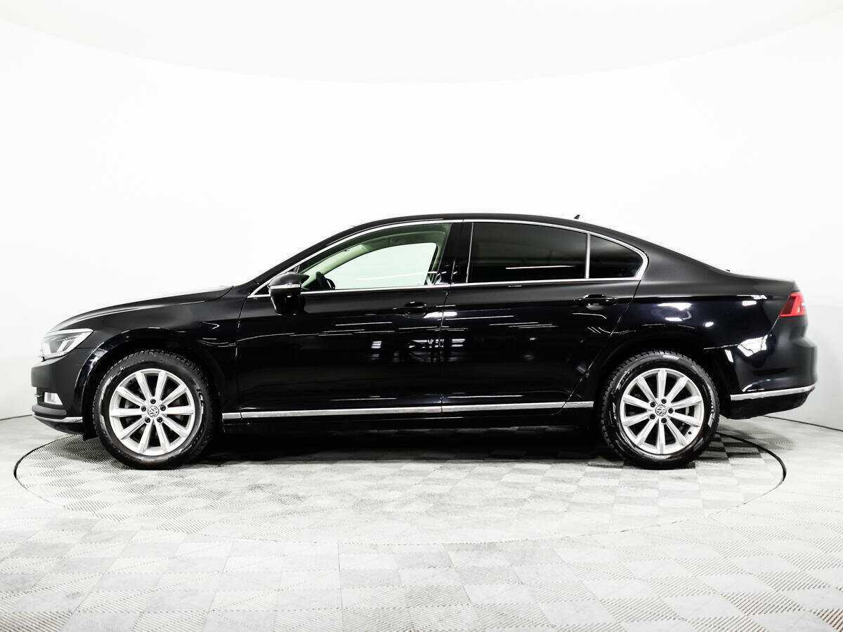 Volkswagen Passat с пробегом — 2016 год. Фото: #7