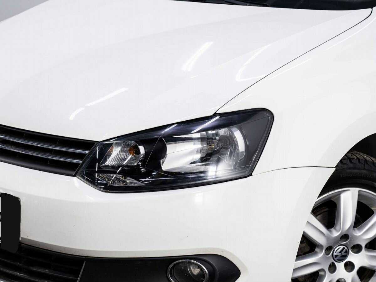Volkswagen Polo с пробегом — 2014 год. Фото: #6