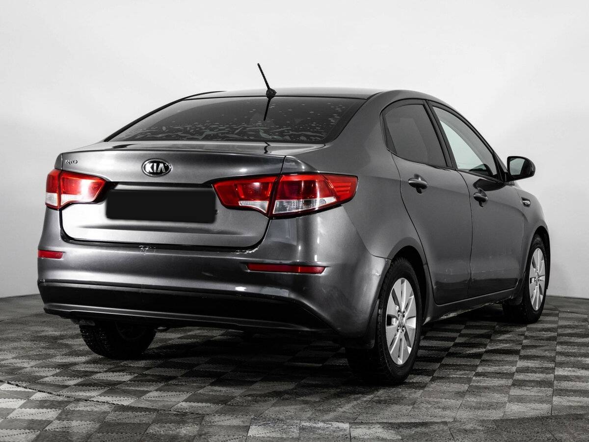 Kia Rio с пробегом — 2015 год. Фото: #3