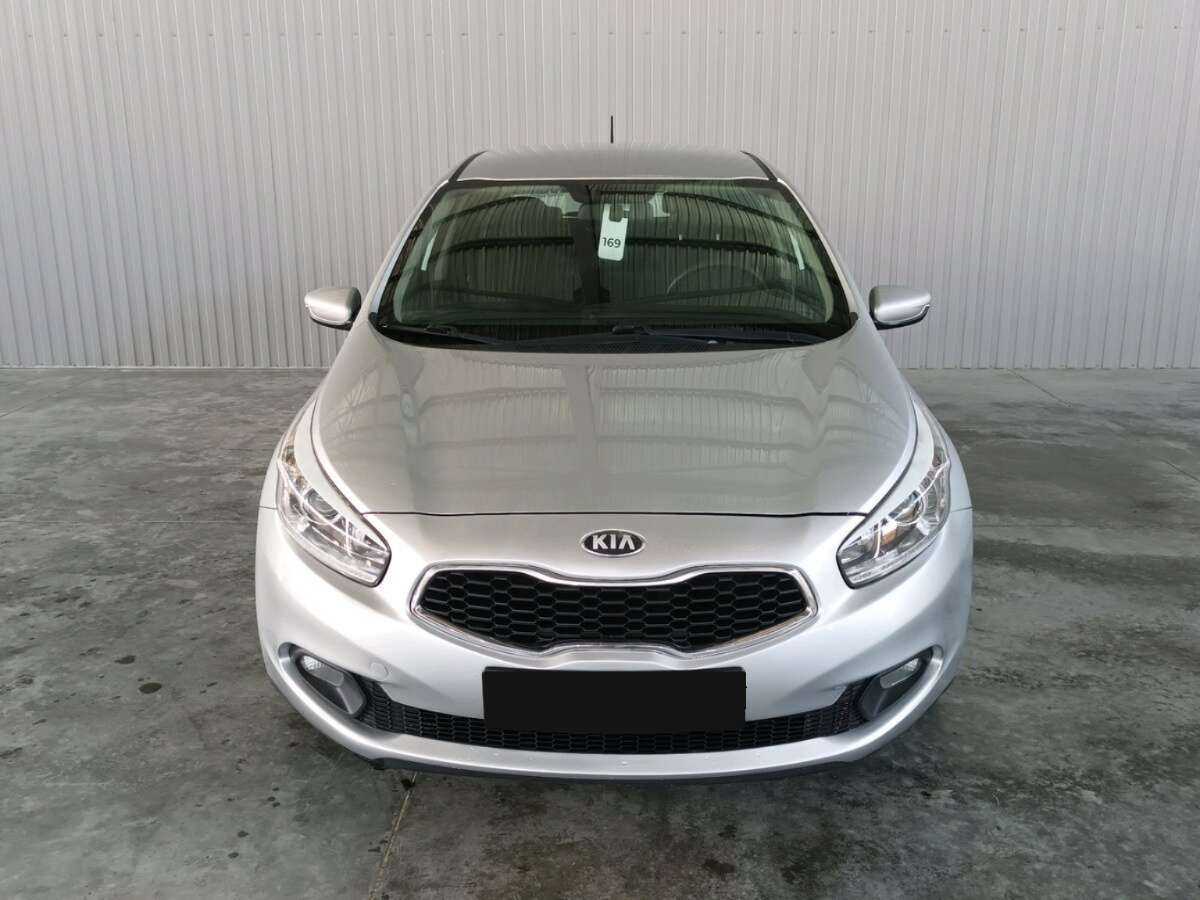 Kia Ceed с пробегом — 2013 год. Фото: #1