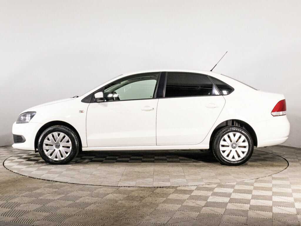 Volkswagen Polo с пробегом — 2013 год. Фото: #7