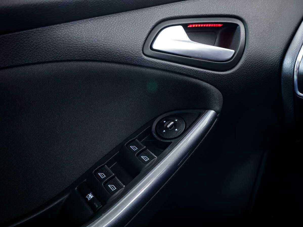 Ford Focus с пробегом — 2013 год. Фото: #16
