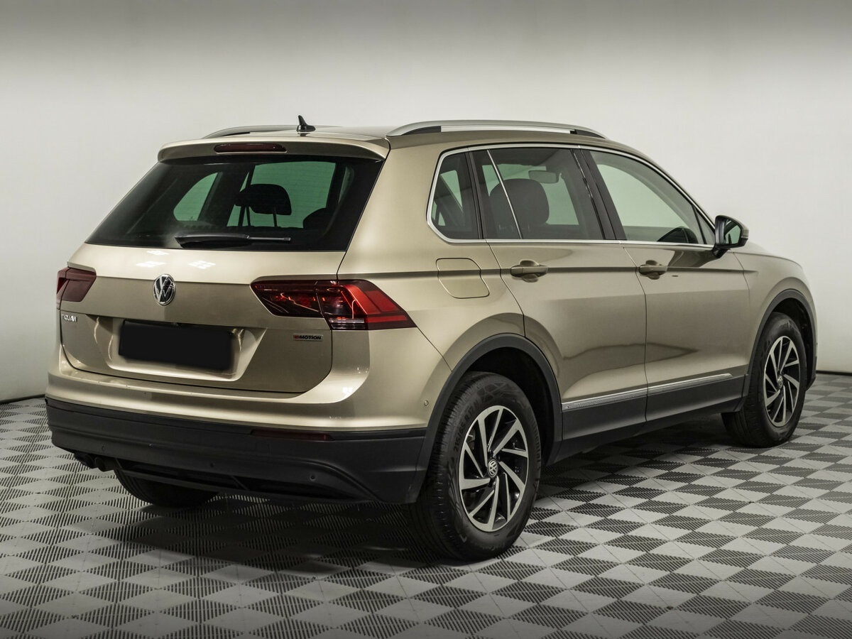 Volkswagen Tiguan с пробегом — 2018 год. Фото: #3