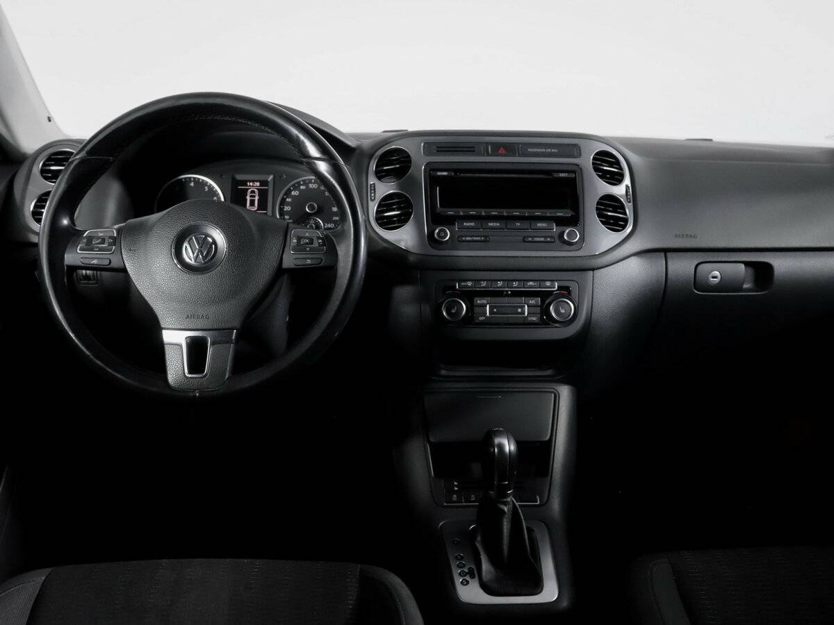 Volkswagen Tiguan с пробегом — 2013 год. Фото: #8