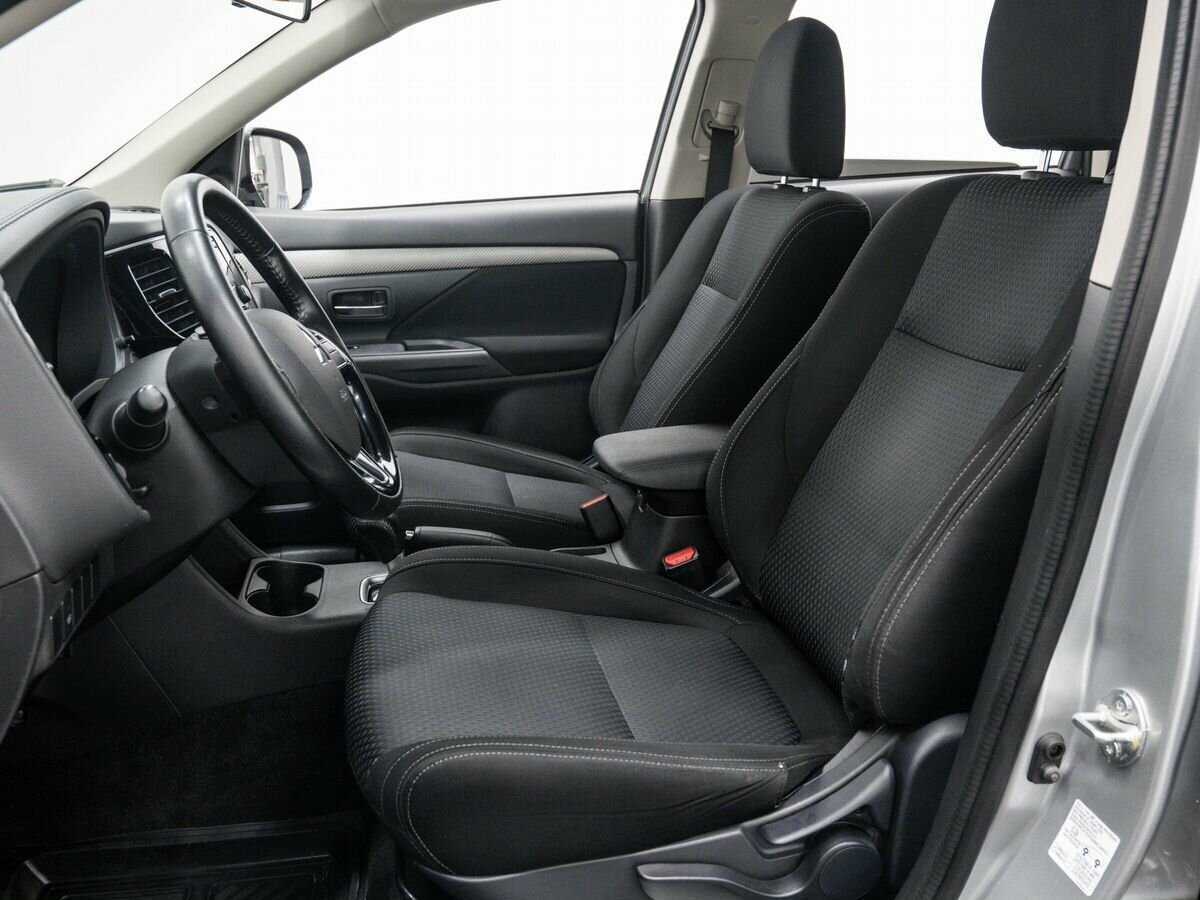 Mitsubishi Outlander с пробегом — 2016 год. Фото: #15