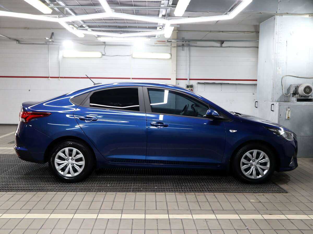 Hyundai Solaris с пробегом — 2022 год. Фото: #3