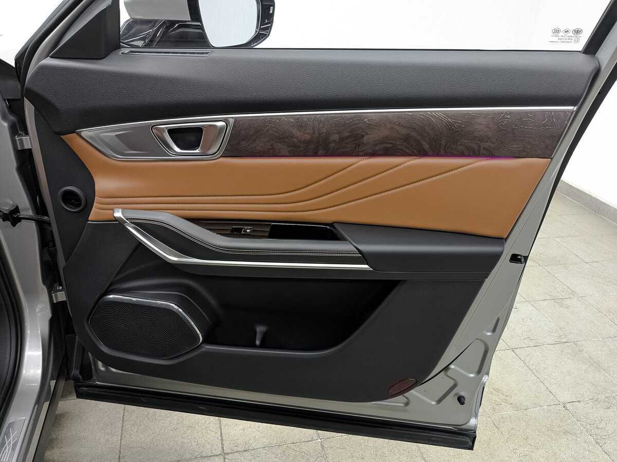 FAW Bestune T99 с пробегом — 2023 год. Фото: #23