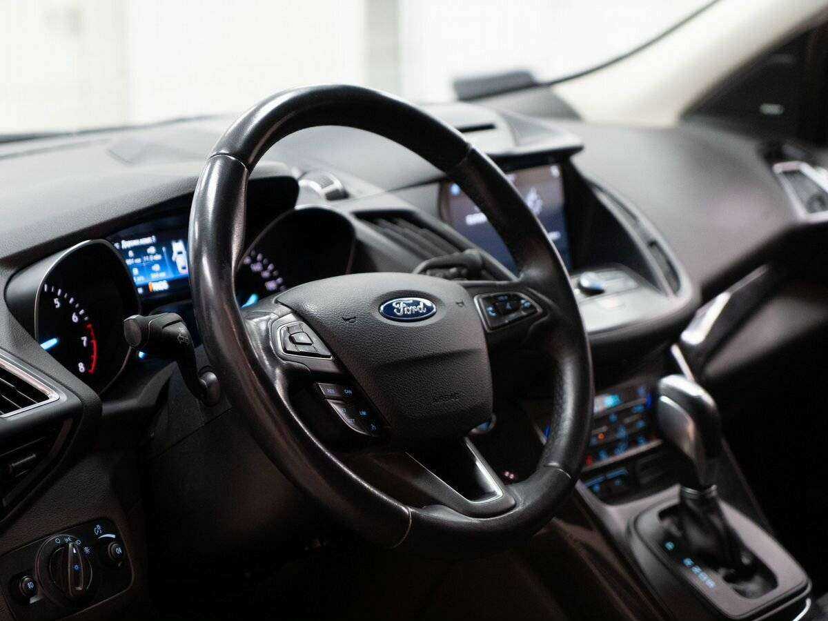 Ford Kuga с пробегом — 2018 год. Фото: #4