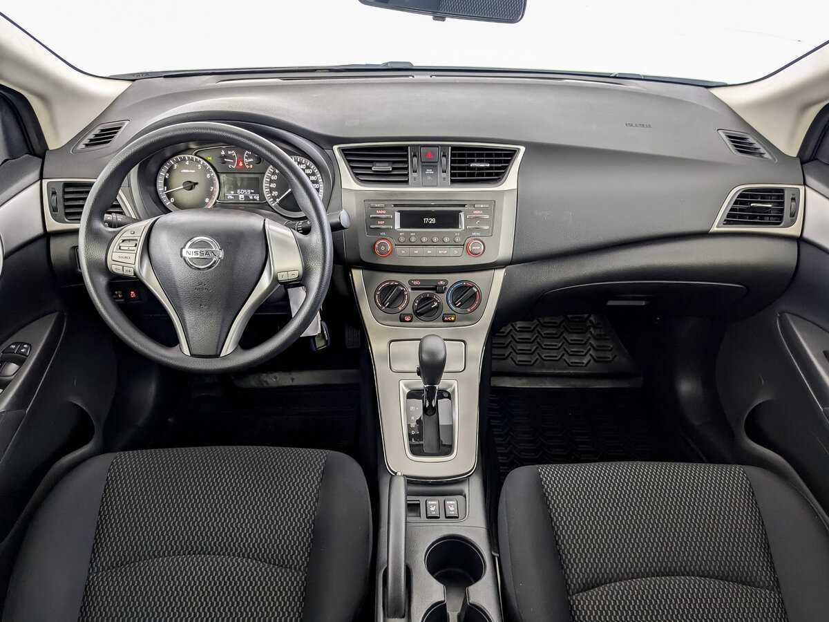 Nissan Sentra с пробегом — 2015 год. Фото: #11