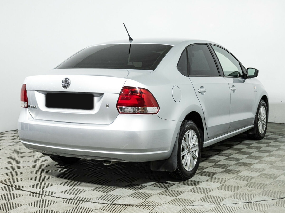 Volkswagen Polo с пробегом — 2013 год. Фото: #4