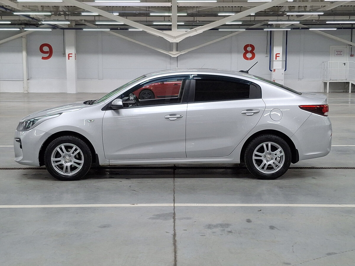 Kia Rio с пробегом — 2017 год. Фото: #7