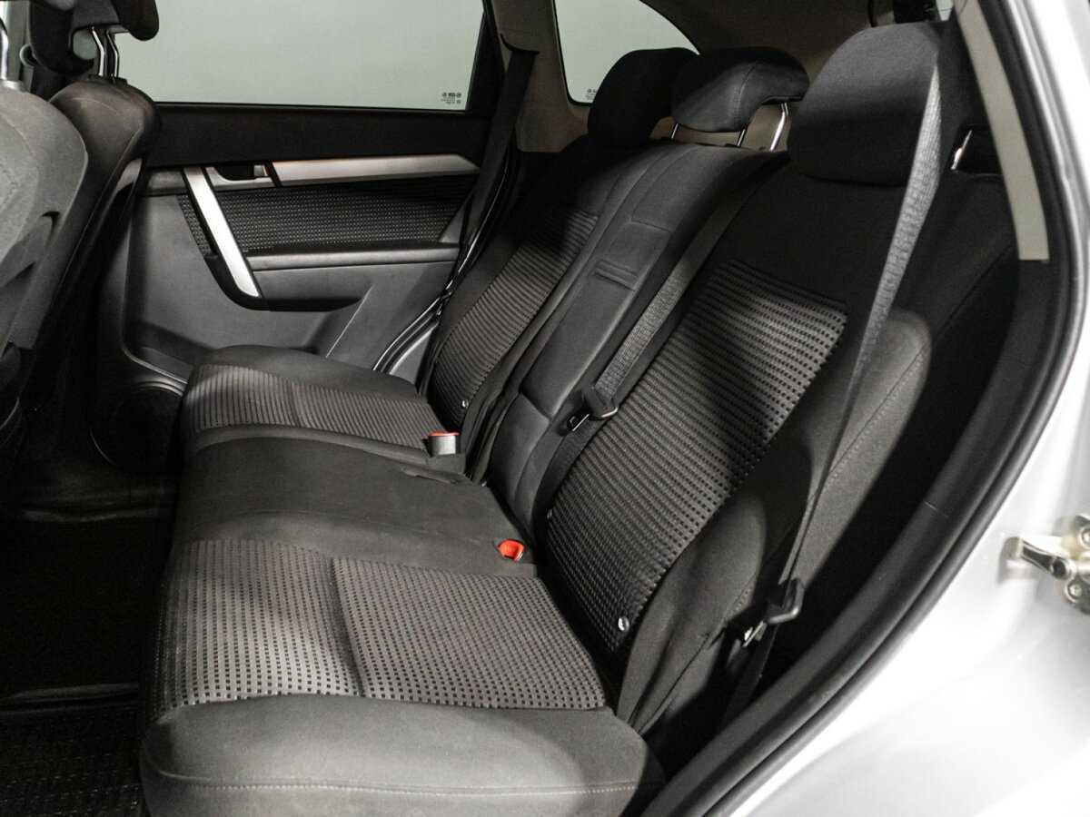 Chevrolet Captiva с пробегом — 2014 год. Фото: #9