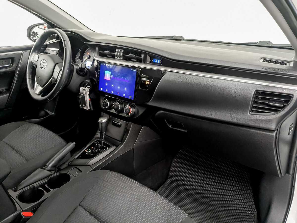 Toyota Corolla с пробегом — 2014 год. Фото: #10