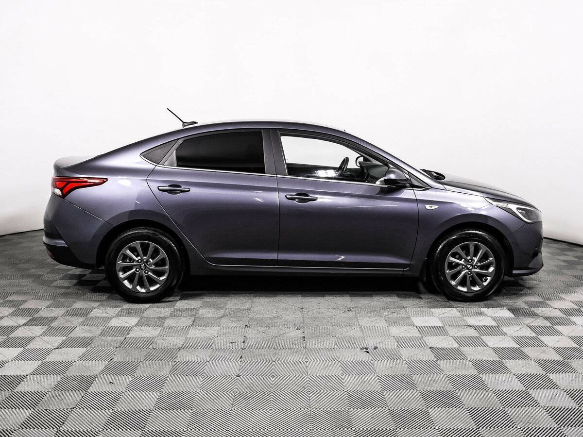 Hyundai Solaris с пробегом — 2021 год. Фото: #3