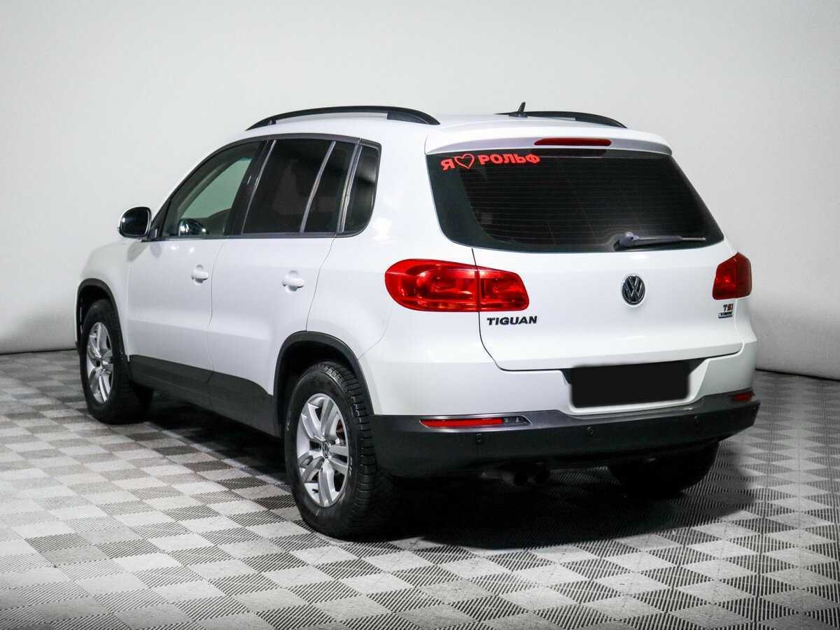 Volkswagen Tiguan с пробегом — 2015 год. Фото: #6