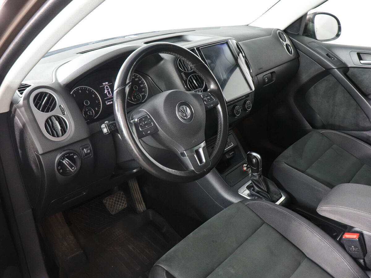 Volkswagen Tiguan с пробегом — 2016 год. Фото: #6