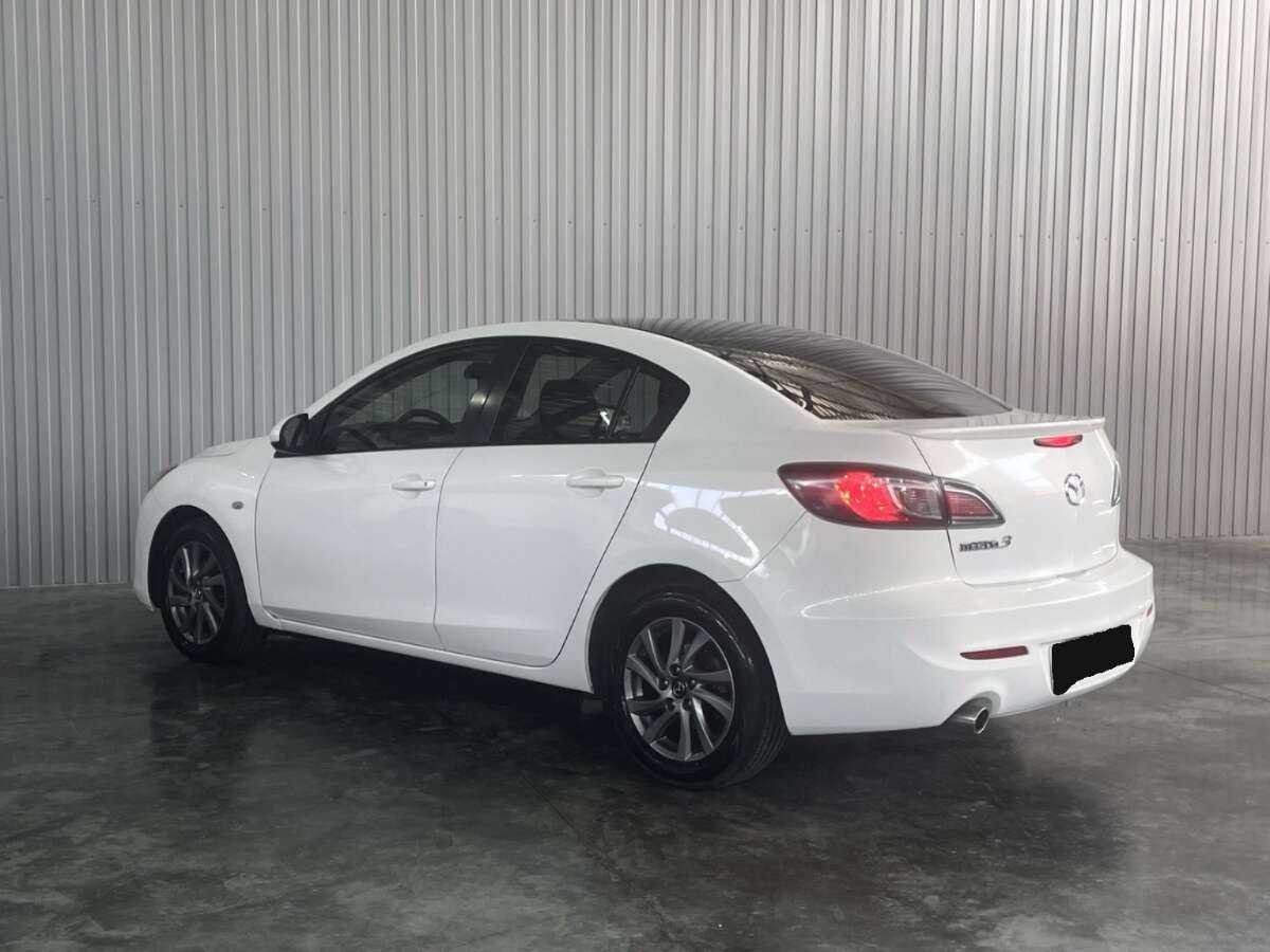 Mazda 3 с пробегом — 2012 год. Фото: #6