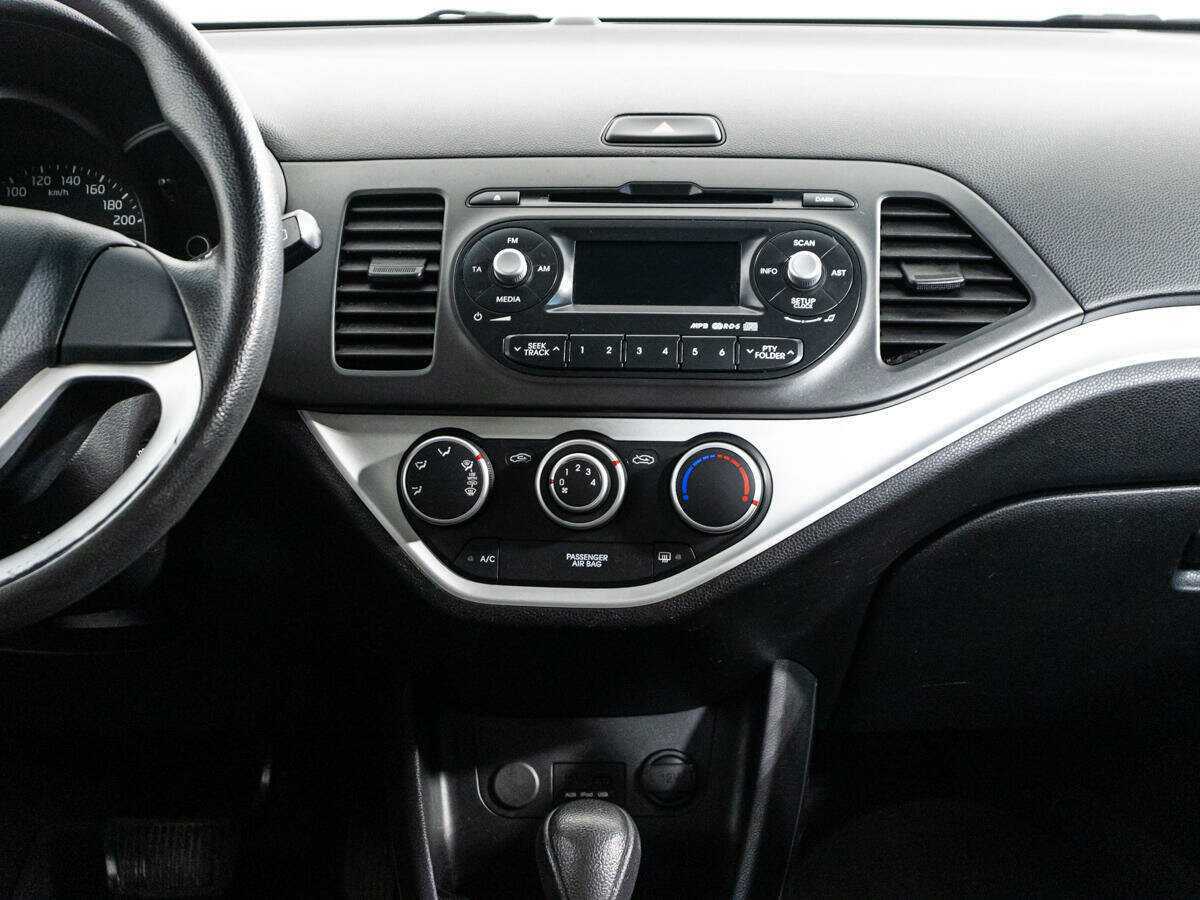 Kia Picanto с пробегом — 2013 год. Фото: #13