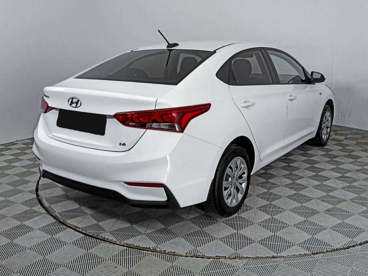 Hyundai Solaris с пробегом — 2018 год. Фото: #4