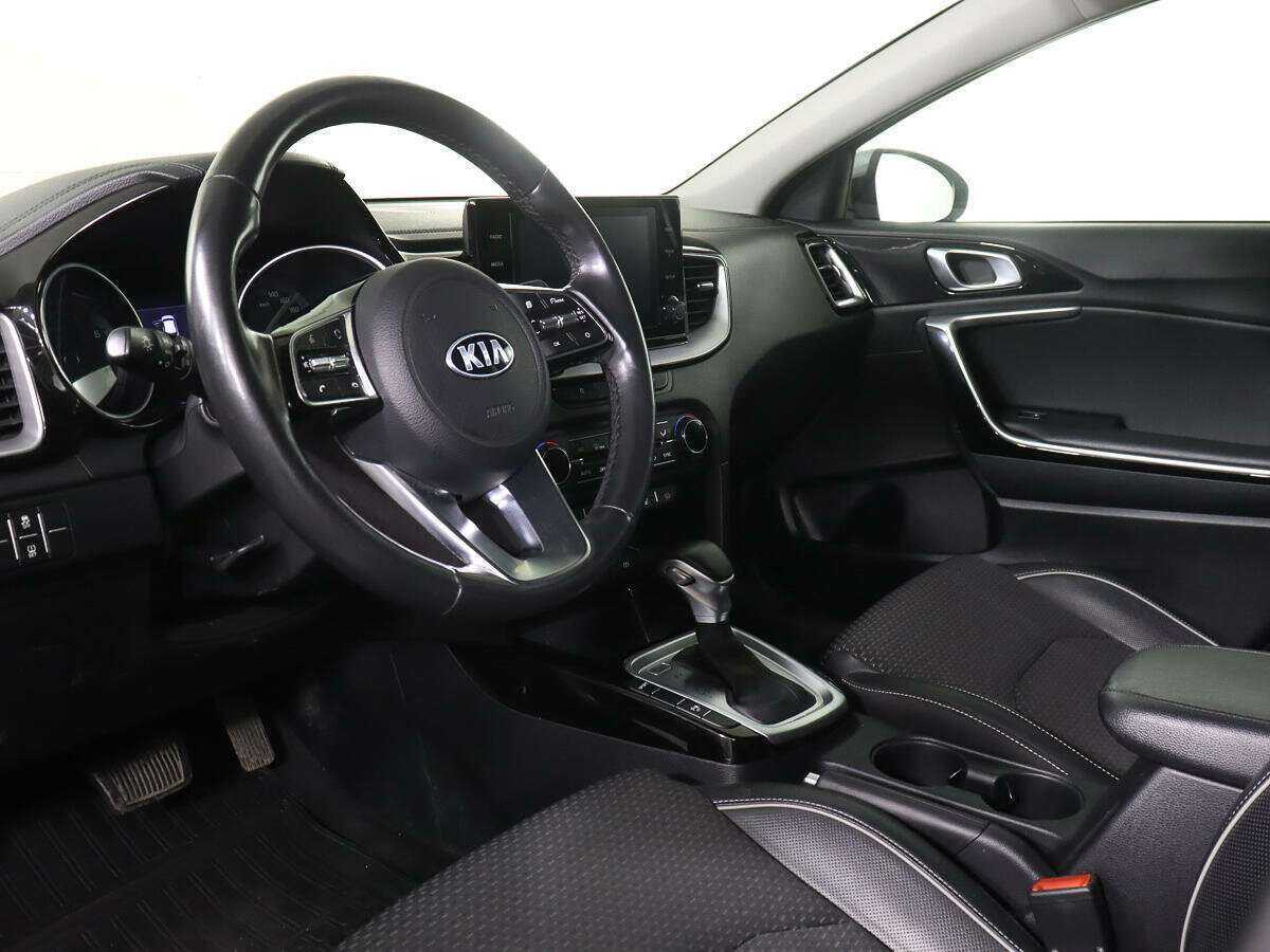 Kia Ceed с пробегом — 2020 год. Фото: #9