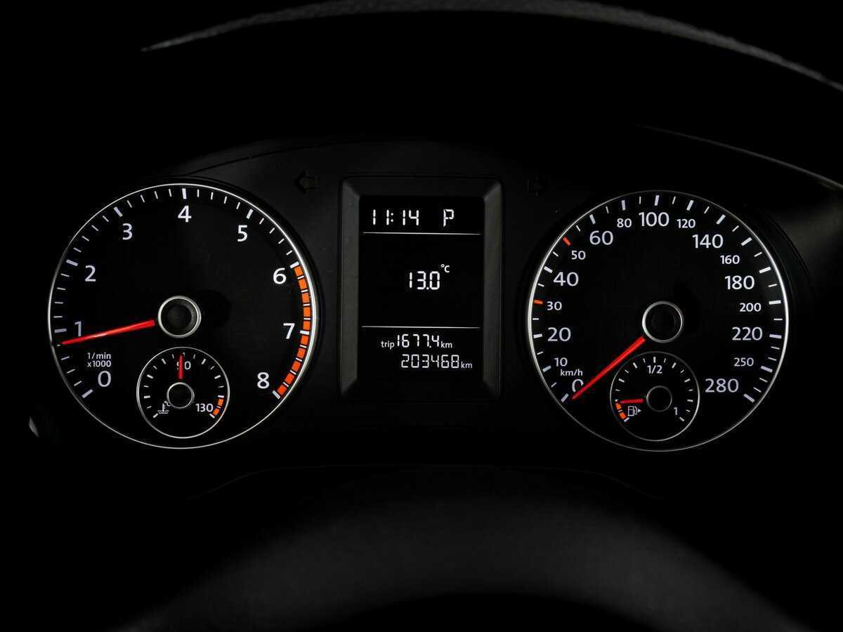 Volkswagen Jetta с пробегом — 2012 год. Фото: #15