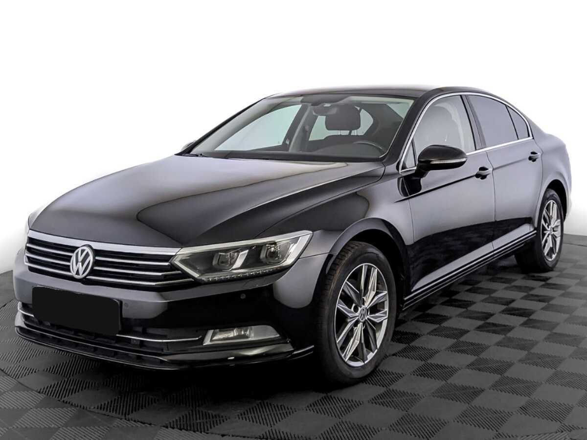 Volkswagen Passat с пробегом — 2018 год. Фото: #0