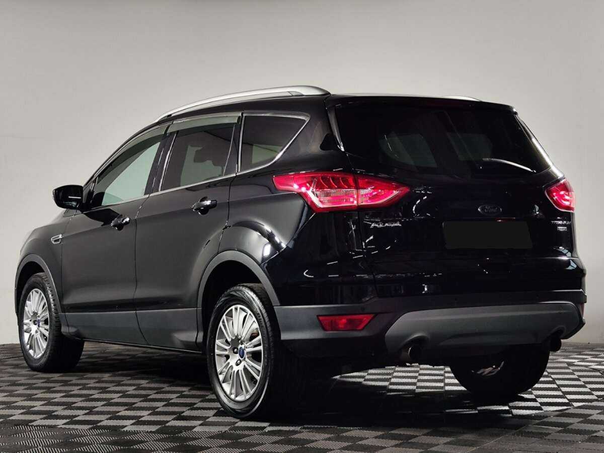 Ford Kuga с пробегом — 2015 год. Фото: #3