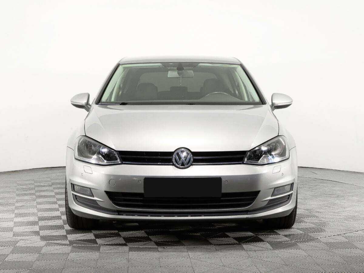 Volkswagen Golf с пробегом — 2013 год. Фото: #1