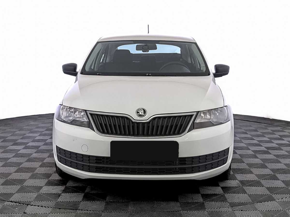 Skoda Rapid с пробегом — 2017 год. Фото: #1