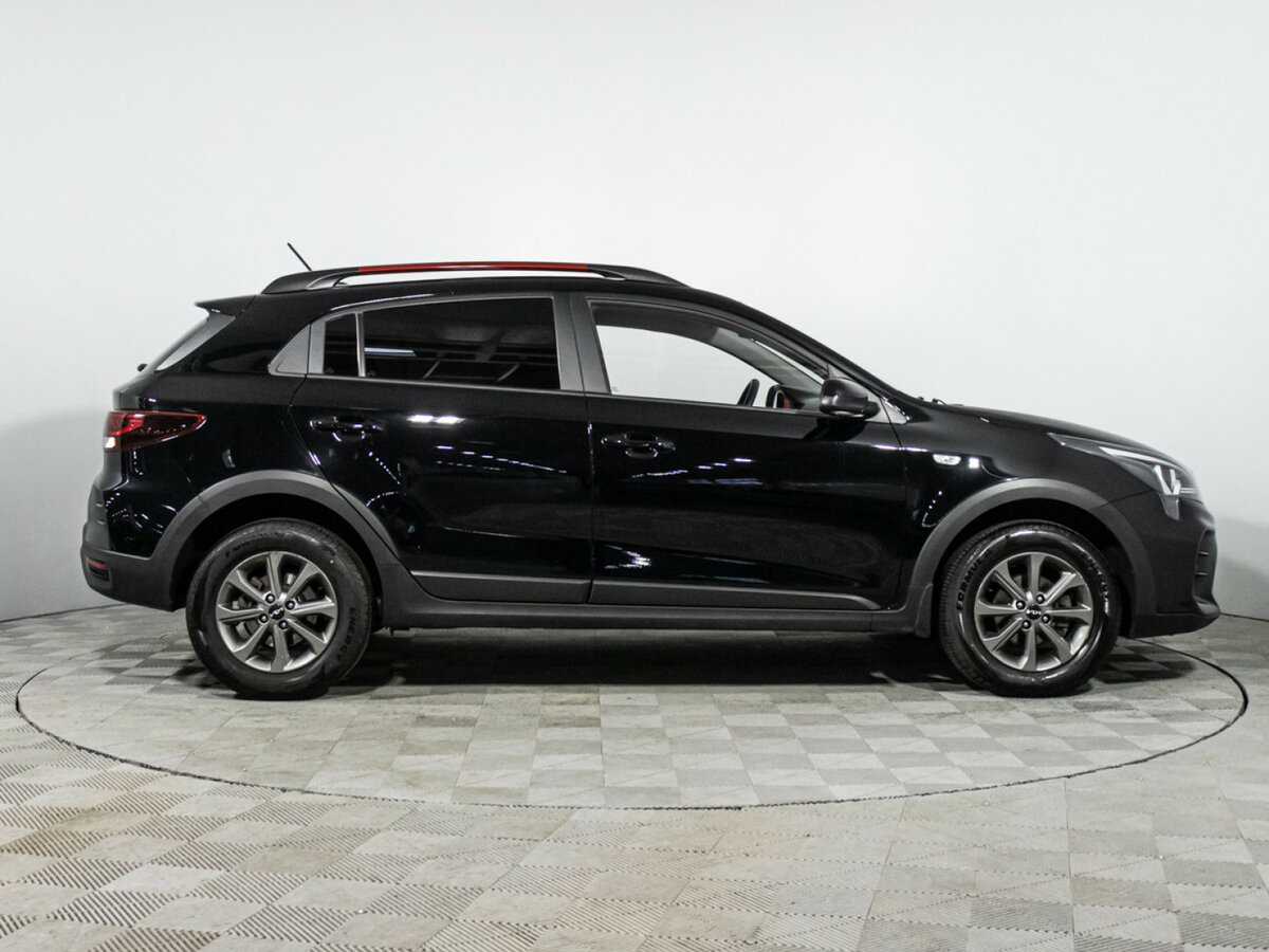 Kia Rio с пробегом — 2021 год. Фото: #3