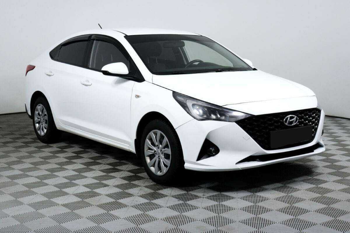 Hyundai Solaris с пробегом — 2020 год. Фото: #2