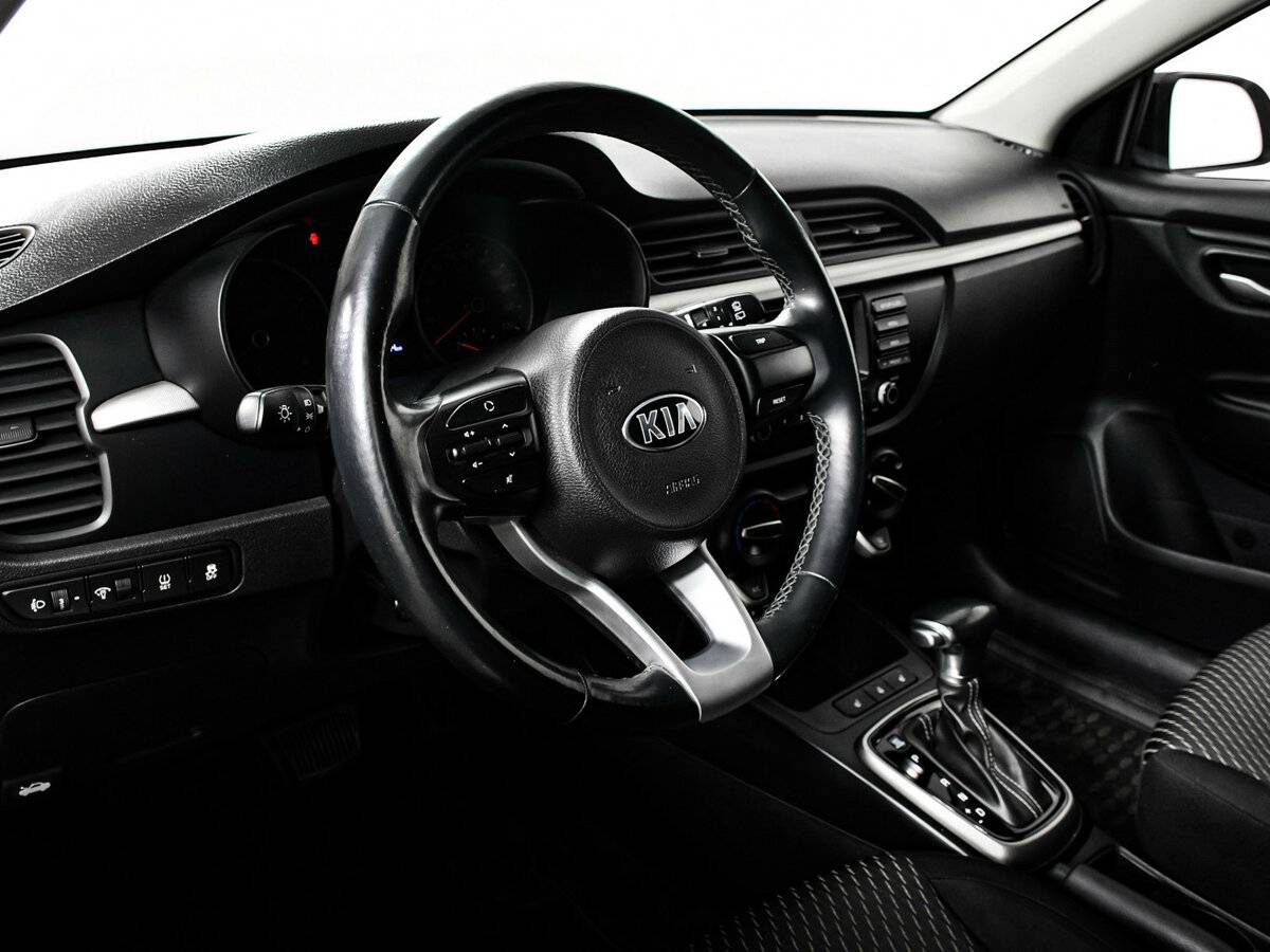 Kia Rio с пробегом — 2018 год. Фото: #12