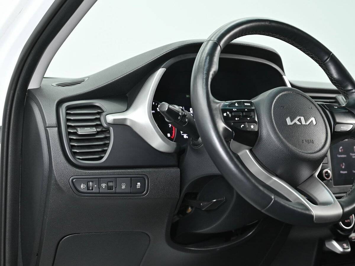 Kia Rio с пробегом — 2022 год. Фото: #8