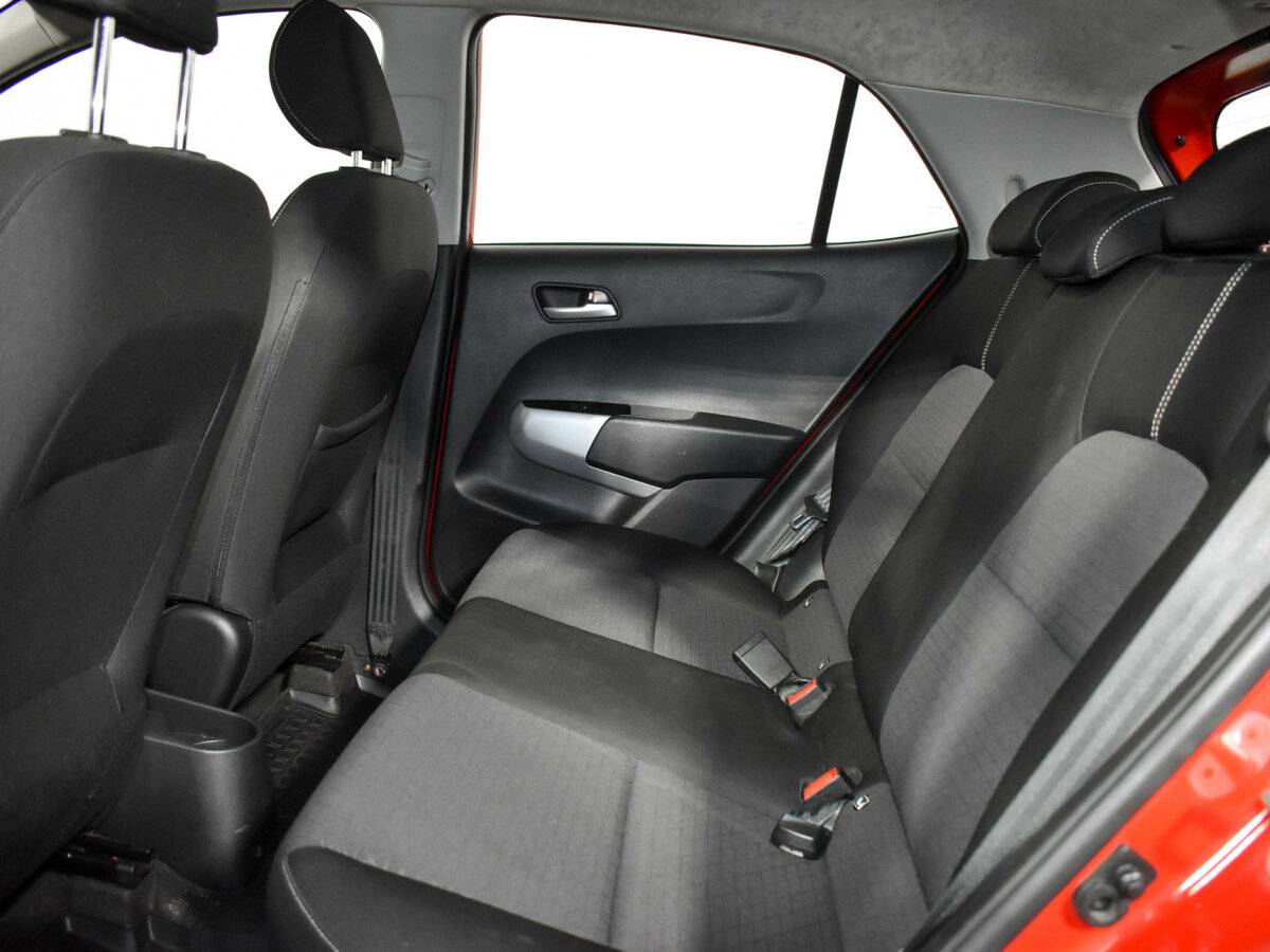 Kia Picanto с пробегом — 2018 год. Фото: #10