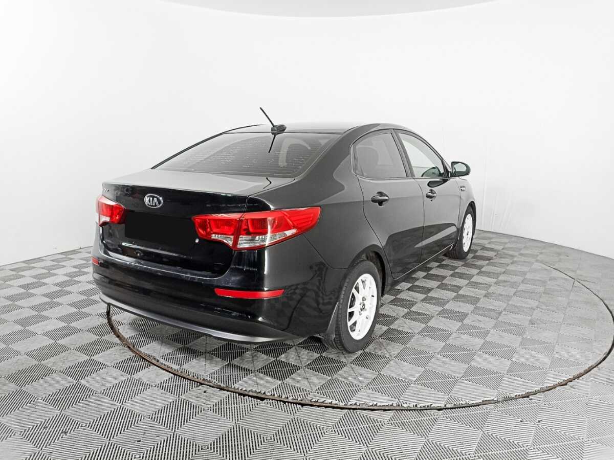 Kia Rio с пробегом — 2017 год. Фото: #4