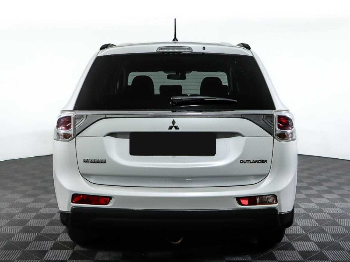 Mitsubishi Outlander с пробегом — 2013 год. Фото: #4