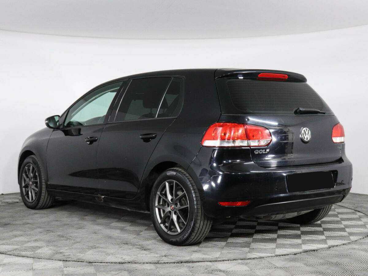 Volkswagen Golf с пробегом — 2012 год. Фото: #3