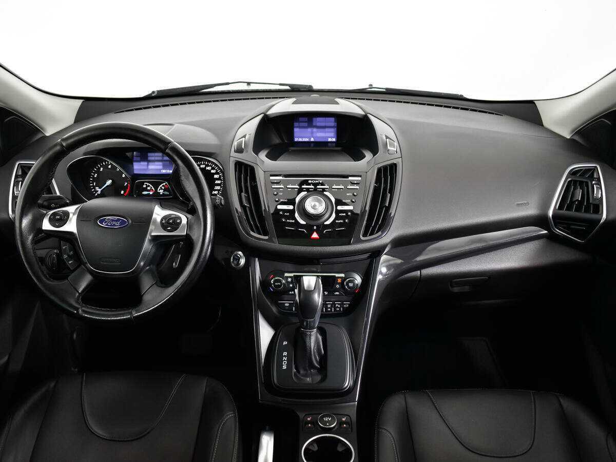 Ford Kuga с пробегом — 2014 год. Фото: #11