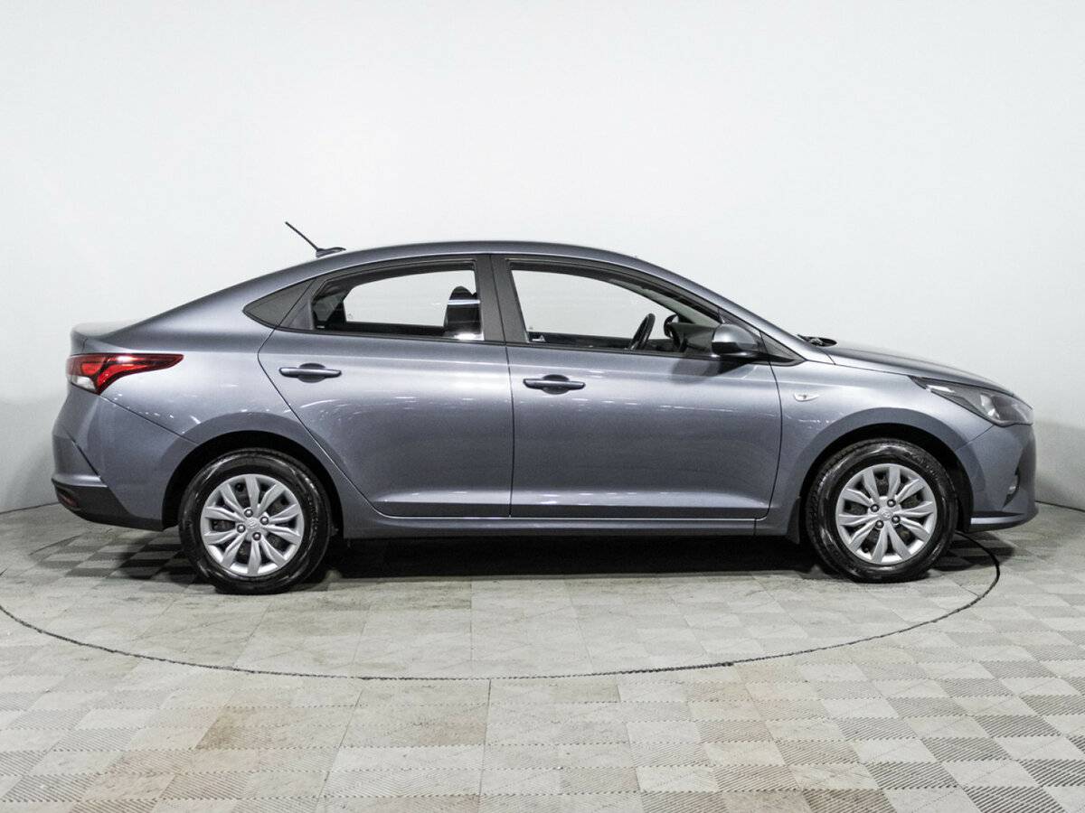 Hyundai Solaris с пробегом — 2020 год. Фото: #3