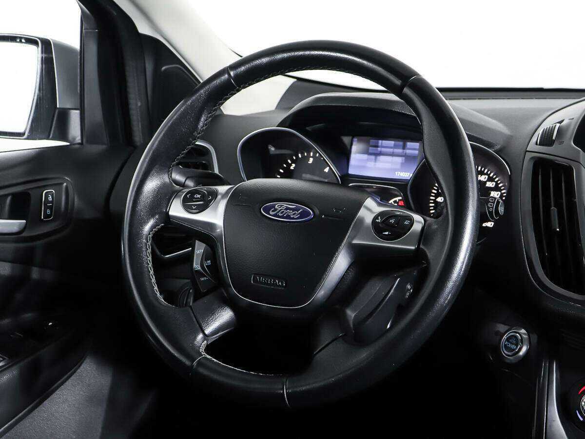 Ford Kuga с пробегом — 2013 год. Фото: #15