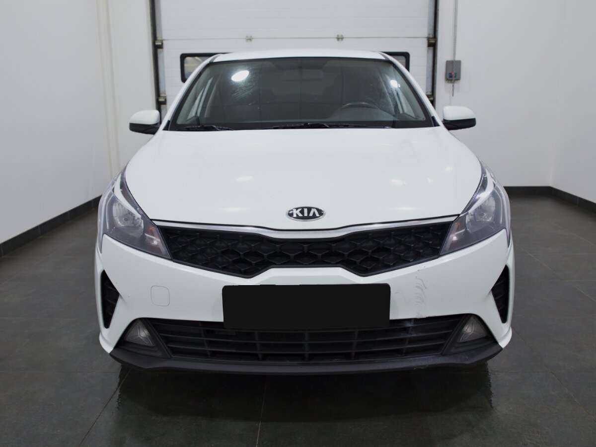 Kia Rio с пробегом — 2020 год. Фото: #1