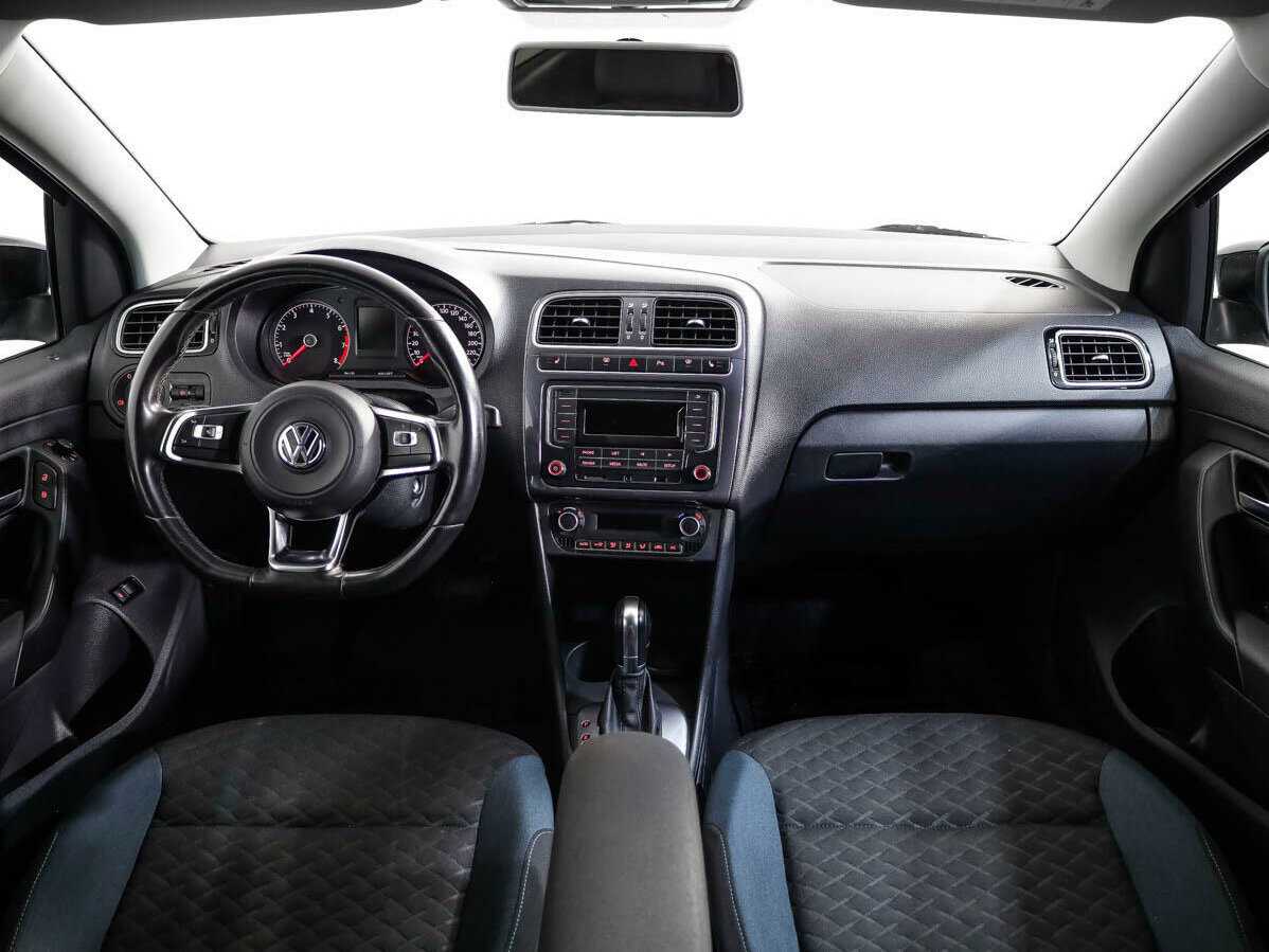 Volkswagen Polo с пробегом — 2020 год. Фото: #8