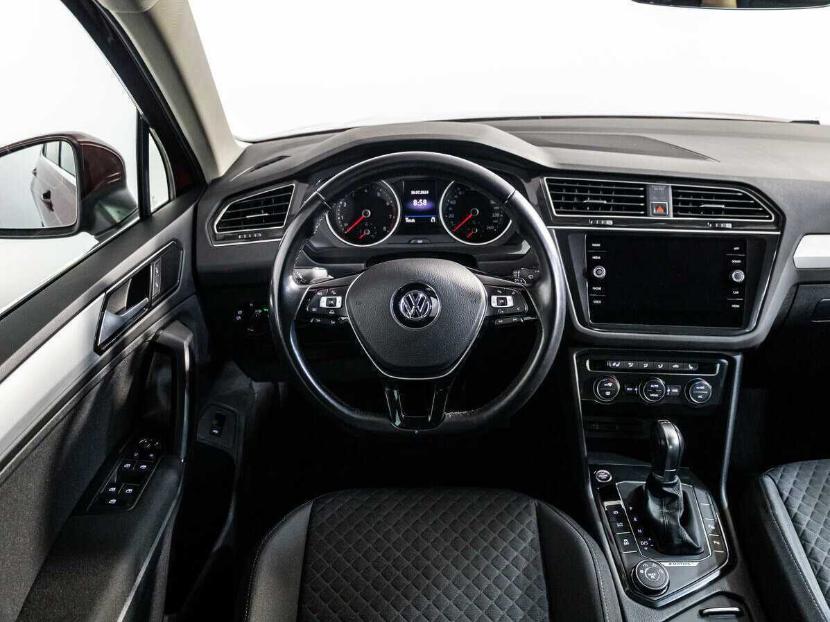 Volkswagen Tiguan с пробегом — 2017 год. Фото: #14