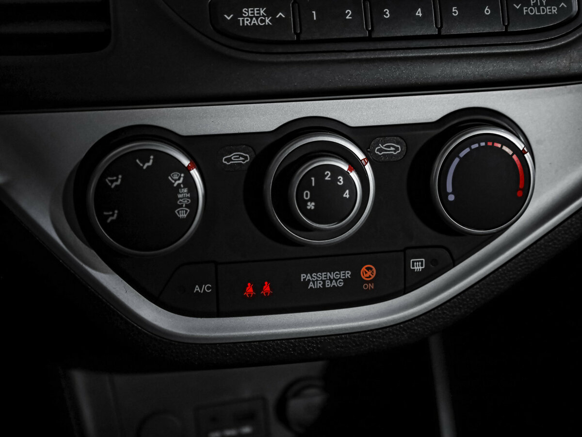 Kia Picanto с пробегом — 2014 год. Фото: #11