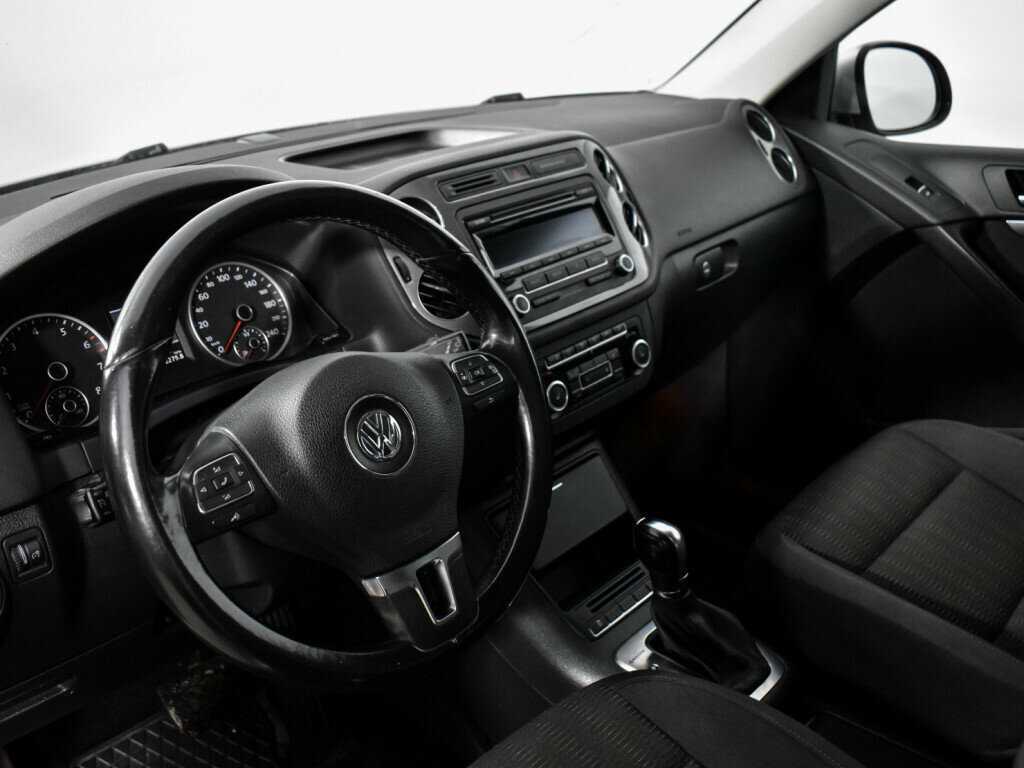 Volkswagen Tiguan с пробегом — 2012 год. Фото: #8