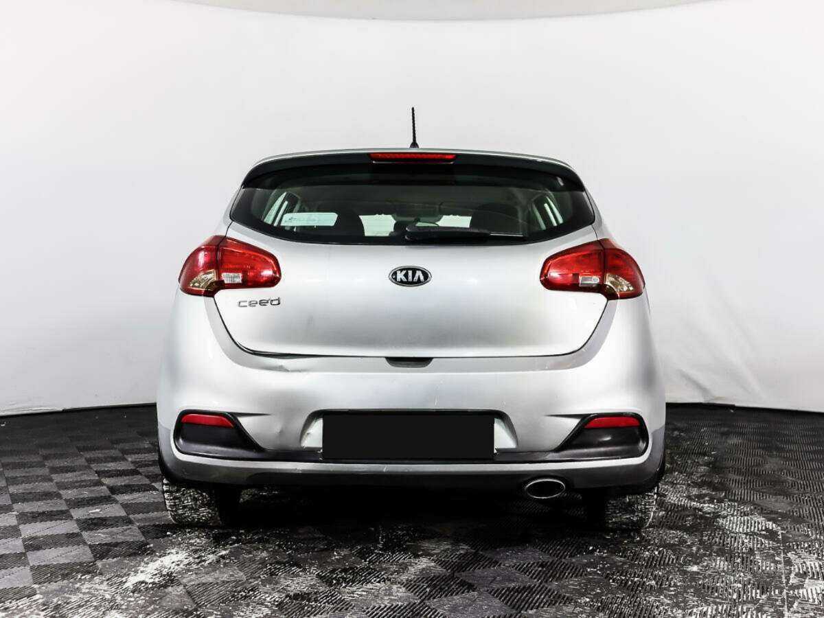 Kia Ceed с пробегом — 2013 год. Фото: #5